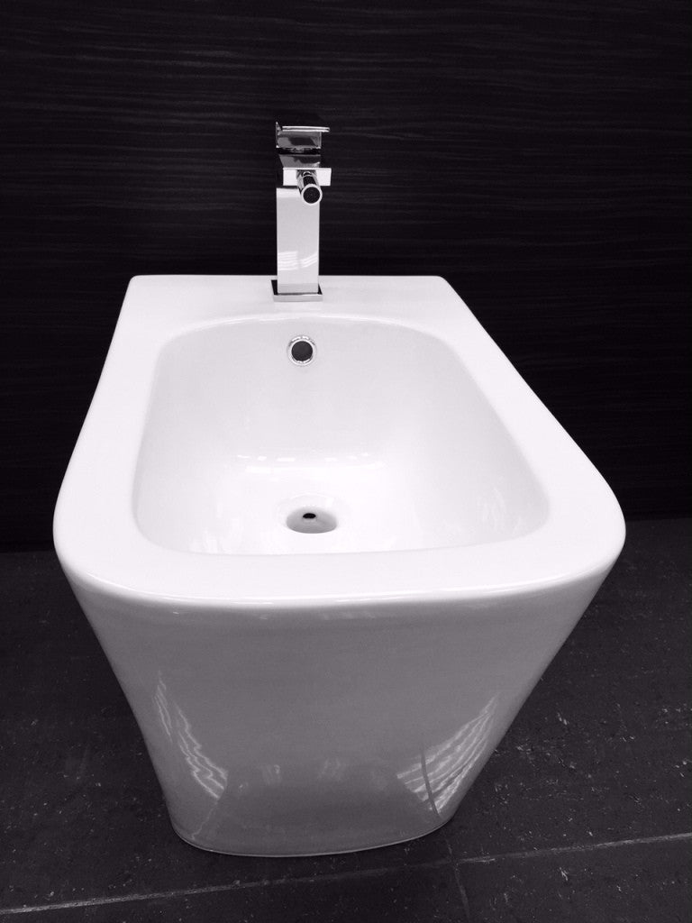 Aquamoon modern European bathroom bidet 0051