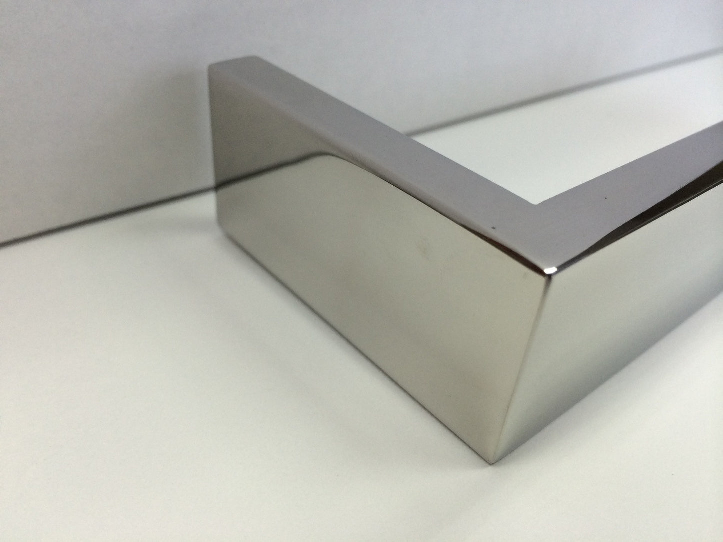 AQUA DECOR ACC 34 Paper Holder Modern Bathroom Accessory - Chrome