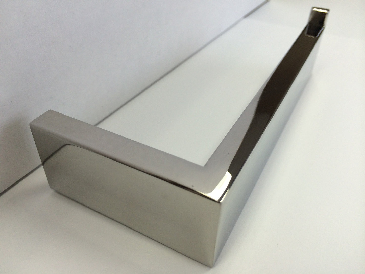 AQUA DECOR ACC 34 Paper Holder Modern Bathroom Accessory - Chrome