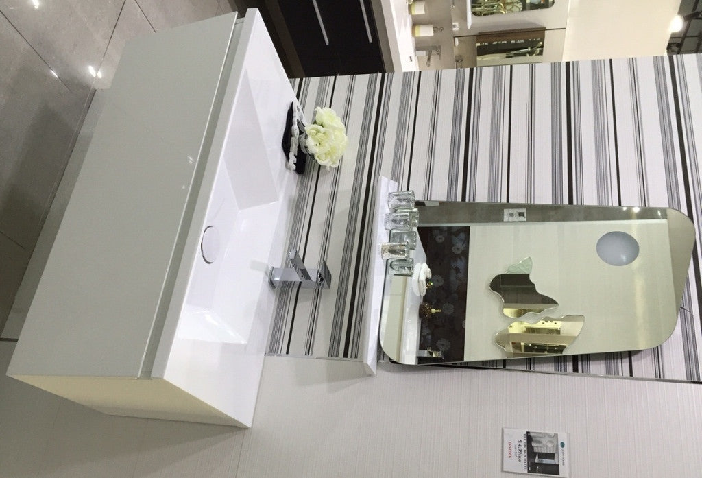 Aquamoon Hara 39 Modern Bathroom Vanity Set - White