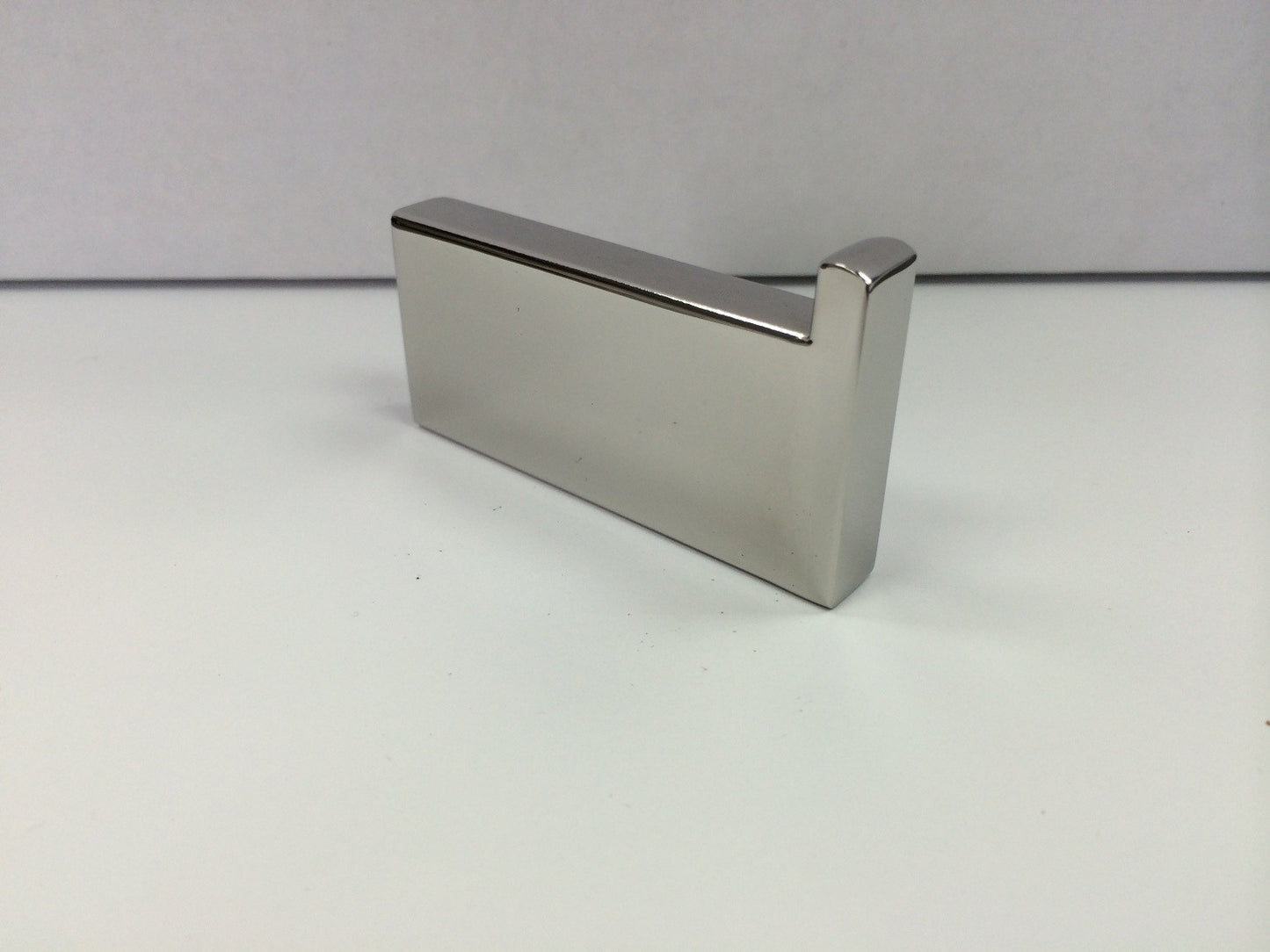 AQUA DECOR ACC 34 Hook Modern Bathroom Accessory - Chrome