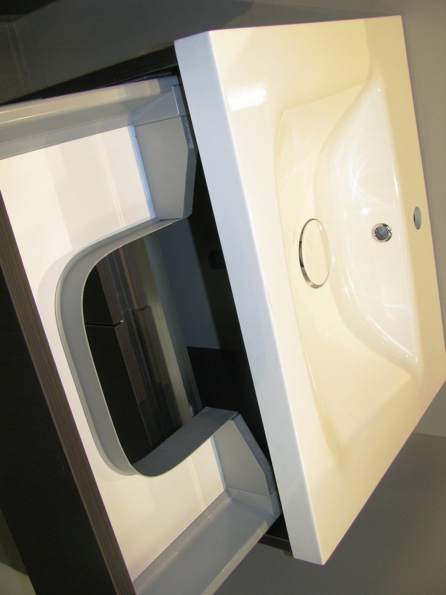 Aquamoon Danu 24 Modern Bathroom Vanity Set - Wenge