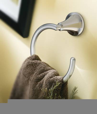 MOEN Icon chrome towel ring