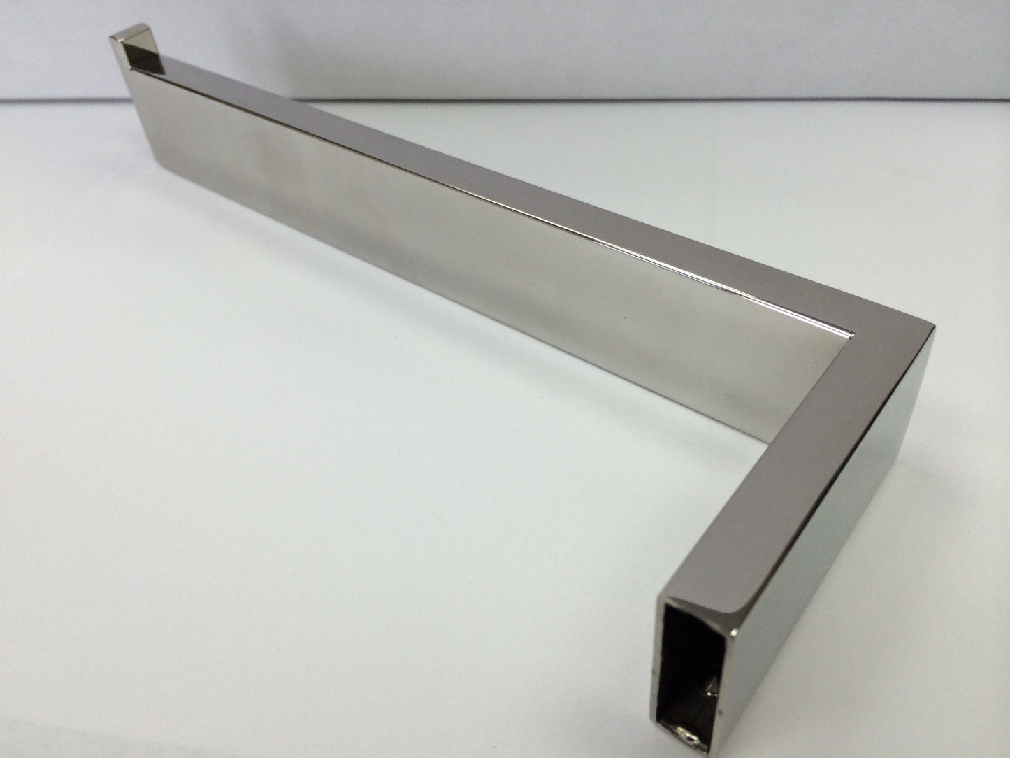 AQUA DECOR ACC 34 Hand Towel Holder Modern Bathroom Accessory - Chrome