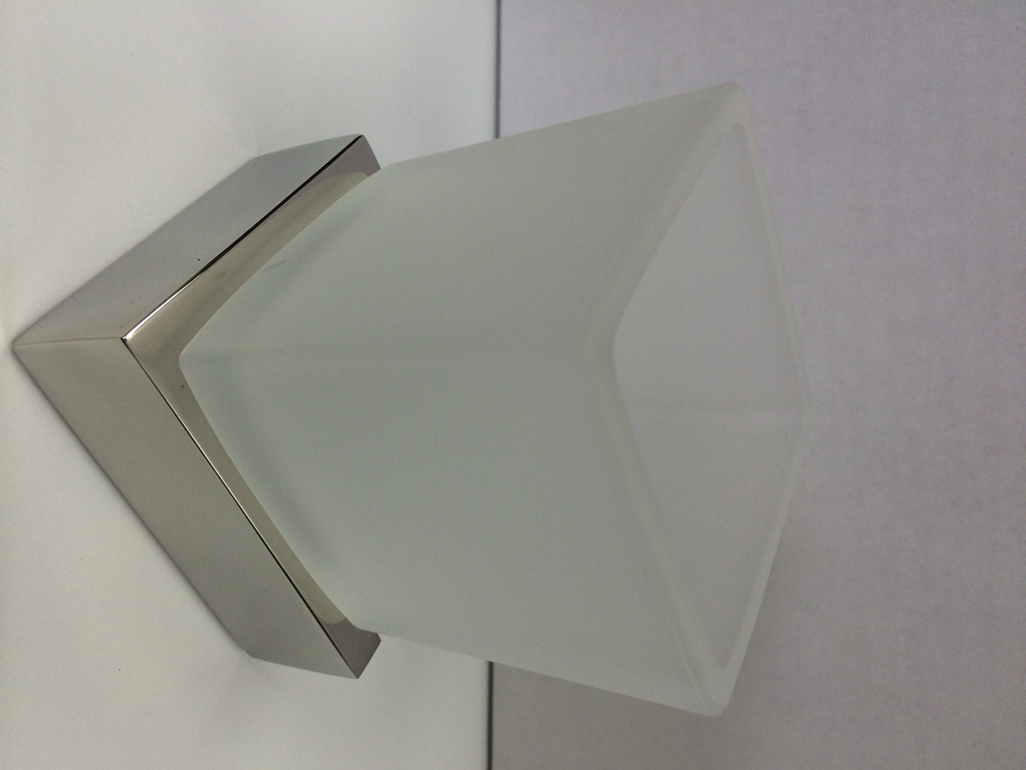 AQUA DECOR ACC 34 Tumbler Holder Modern Bathroom Accessory - Chrome