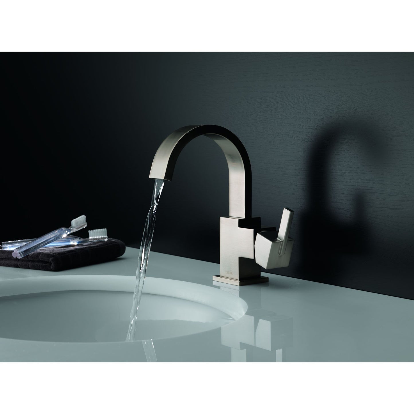 Delta Vero Single Handle Centerset Lavatory Faucet Stainless