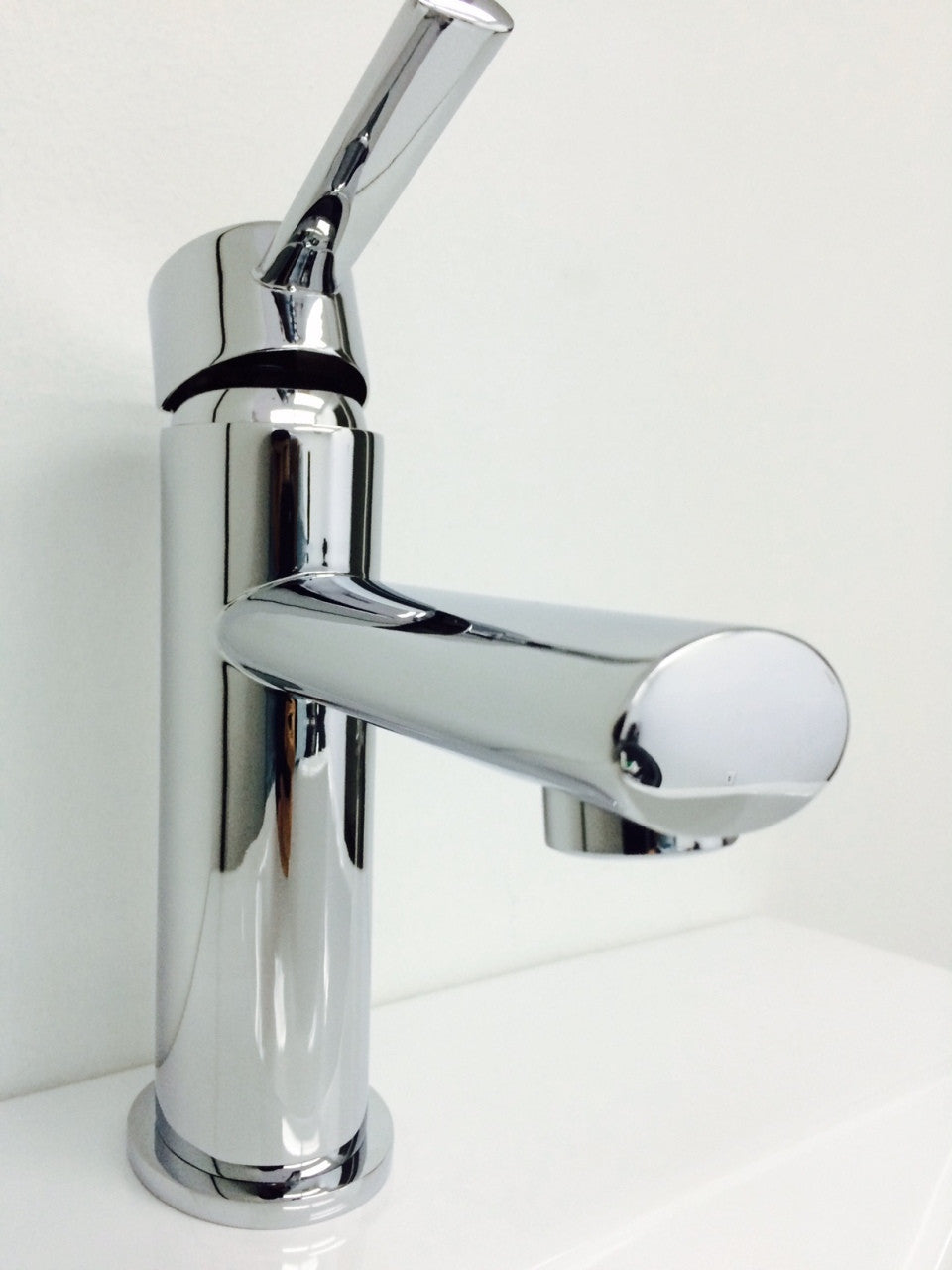 Aquamoon Dilo Single Hole Mount Faucet - Chrome