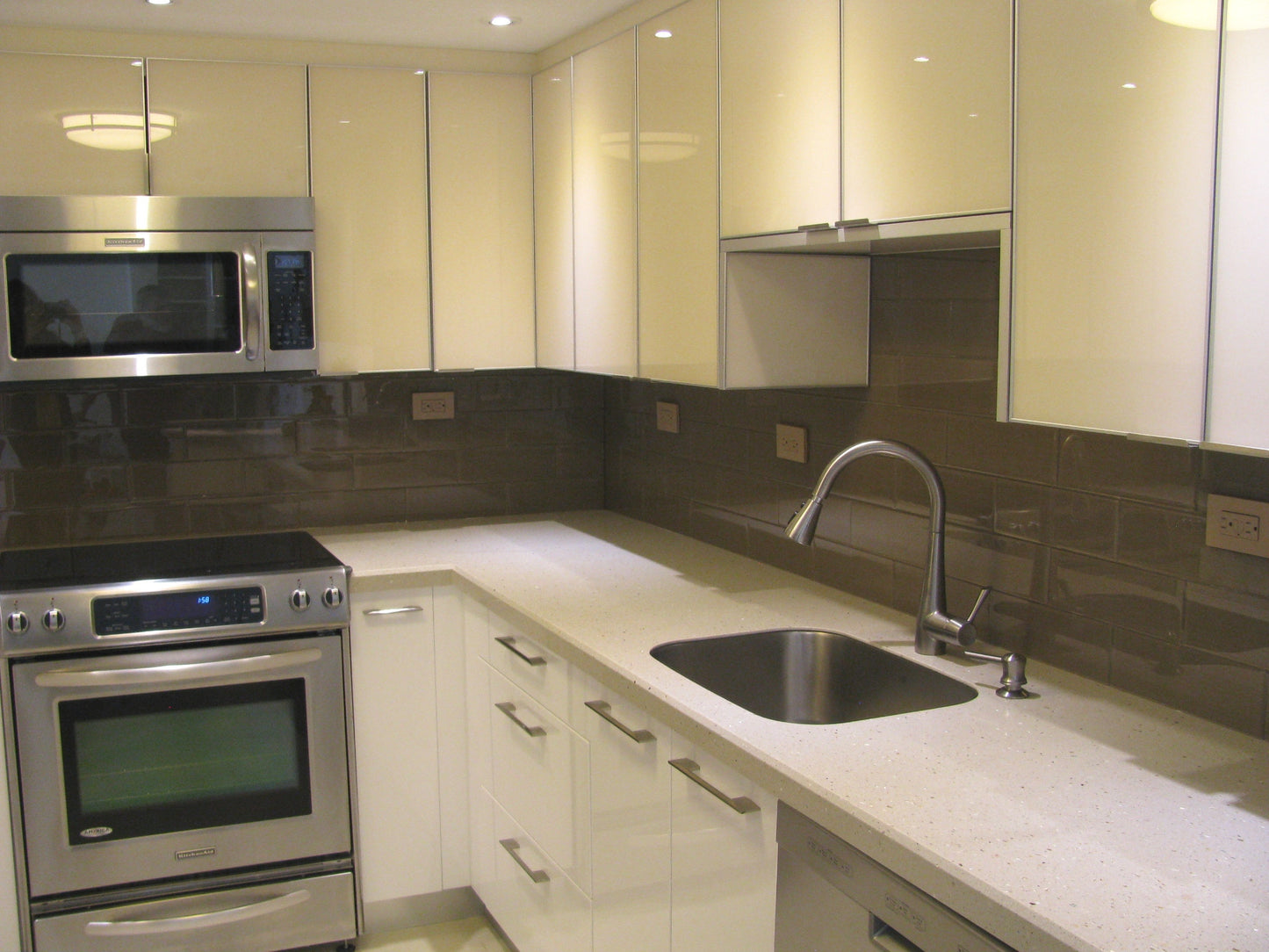 Custom Made European Design Kitchens - Customer Showcase # 31