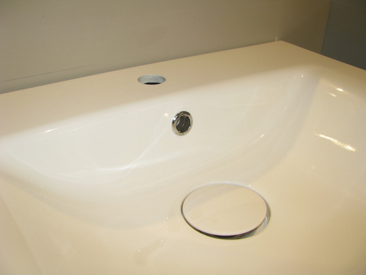 Aquamoon Danu 24 Modern Bathroom Vanity Set - Wenge