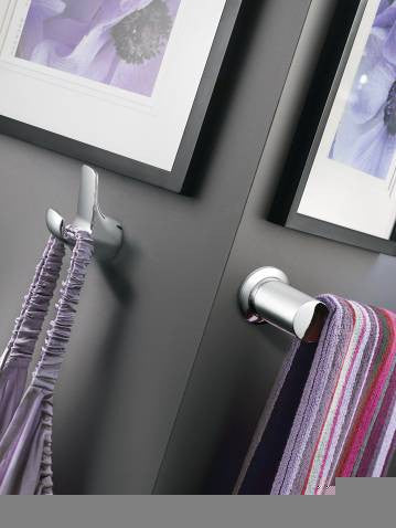 MOEN Method chrome 18 towel bar